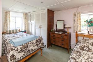 Annexe Bedroom_JH(2)- click for photo gallery